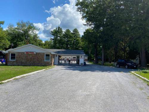 Photo of Others in Bobcaygeon