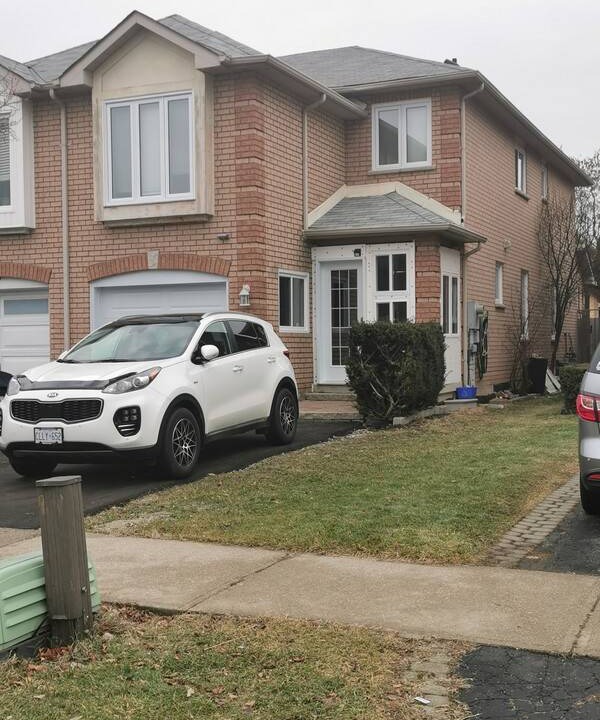 Photo of Others in Lisgar
