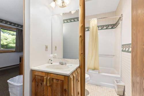 Photo of Bathroom in Breezy Point