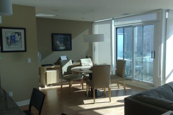 Photo of Livingroom in Toronto Entertainment District