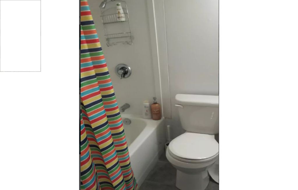 Photo of Bathroom in Vanier North