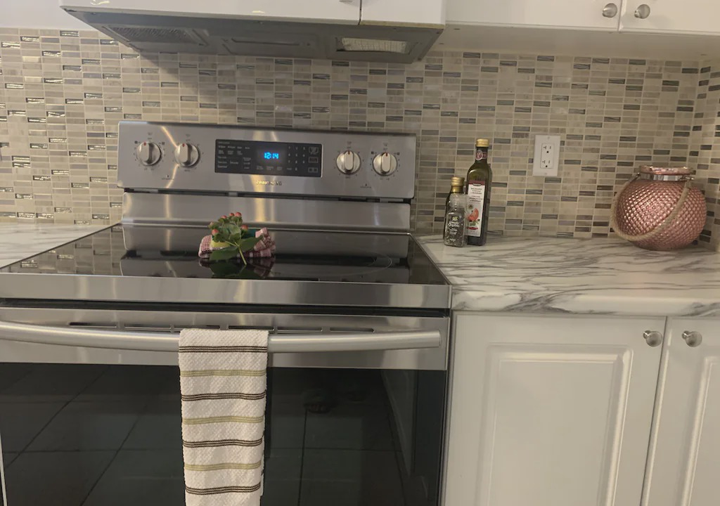 Photo of Kitchen in Vanier North