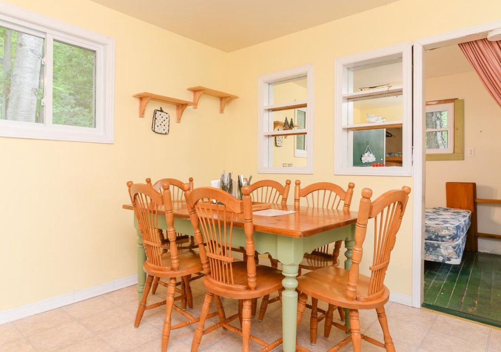 Photo of Livingroom in Addington Highlands