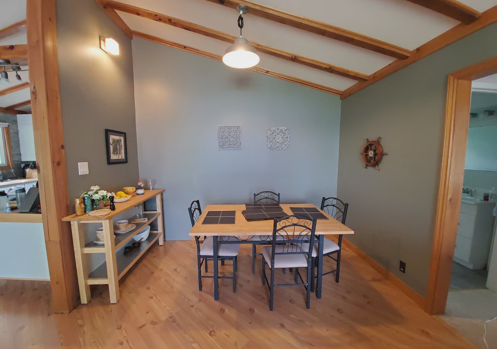 Photo of Livingroom in Kawartha Lakes