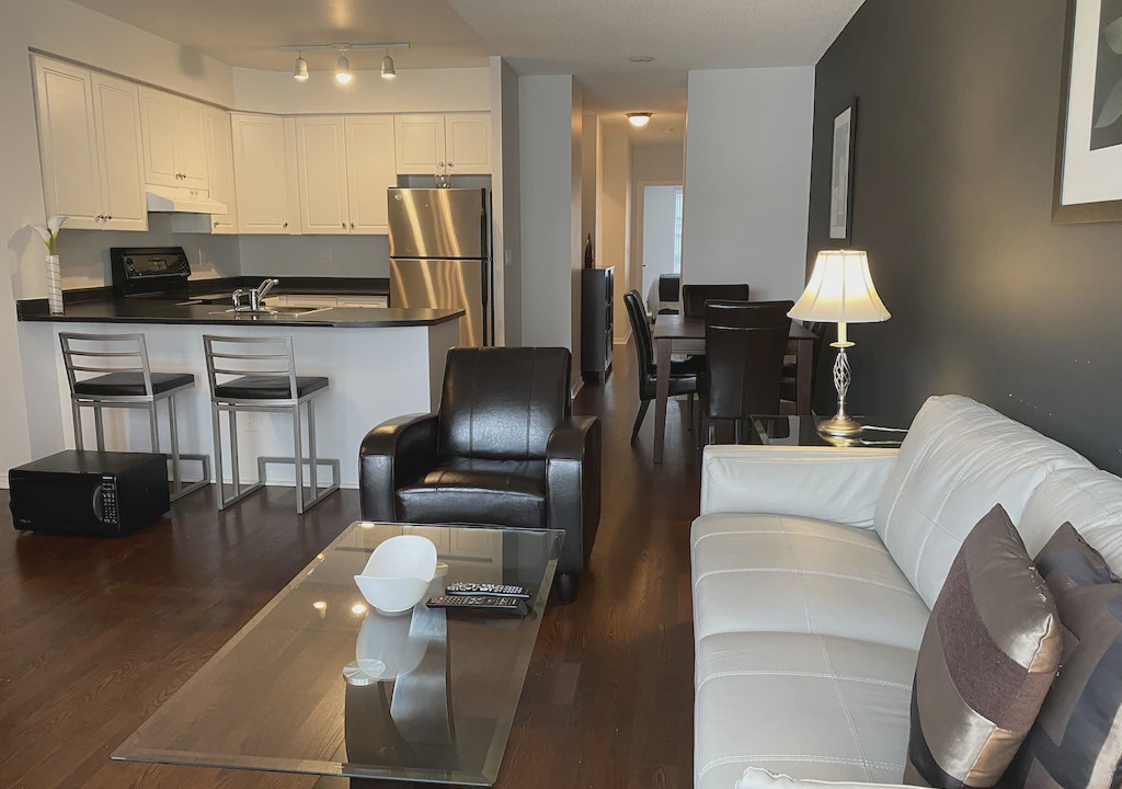 Photo of Livingroom in Toronto Entertainment District