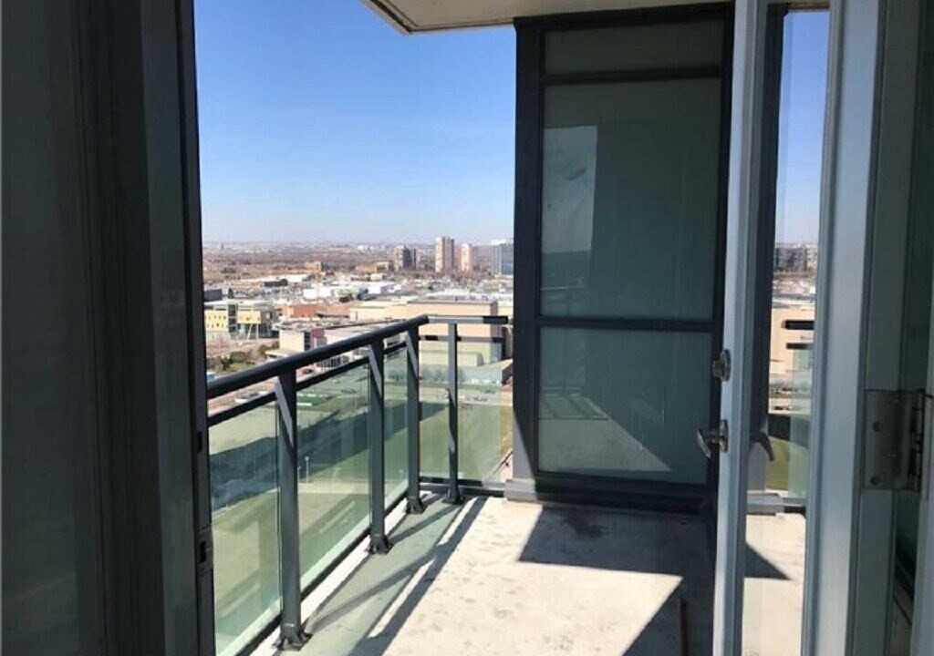 Photo of Patio Balcony in Downtown Mississauga
