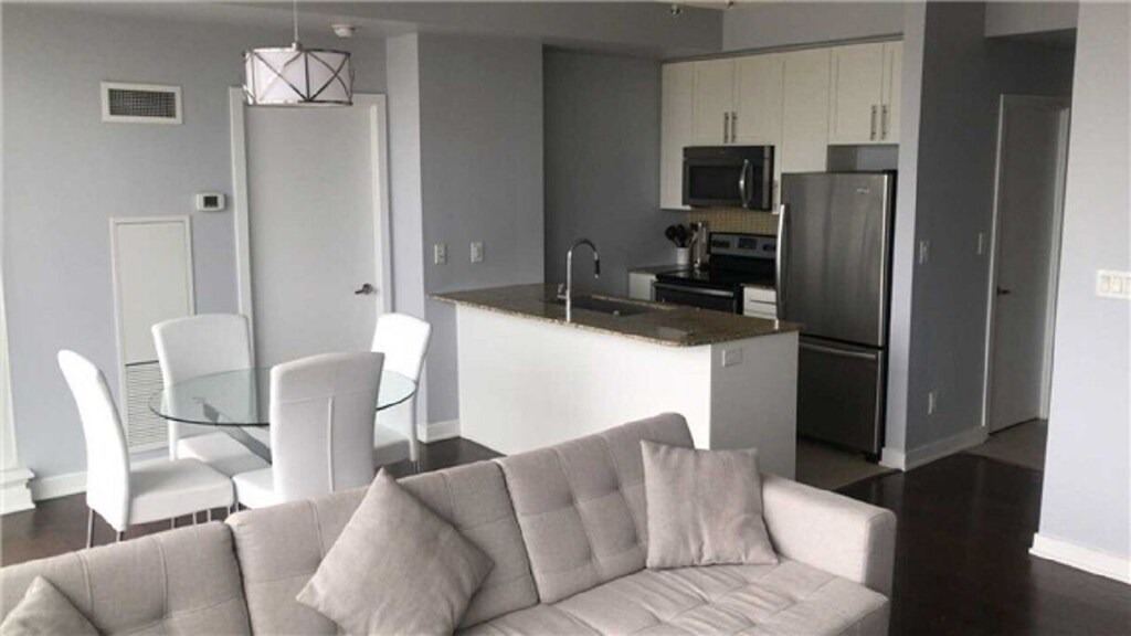 Photo of Livingroom in Downtown Mississauga