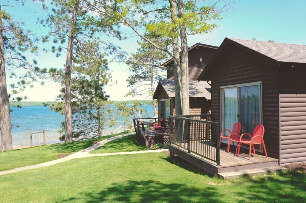 Photo of Buildings in East Gull Lake