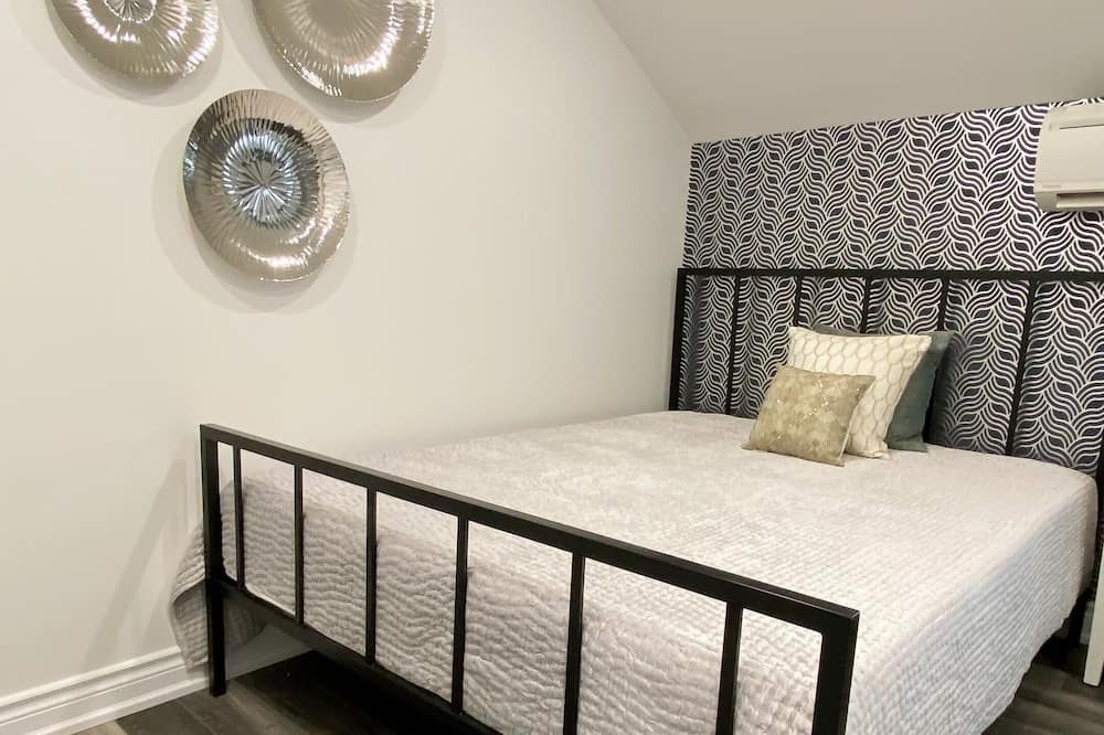 Photo of Bedroom in Port Dover