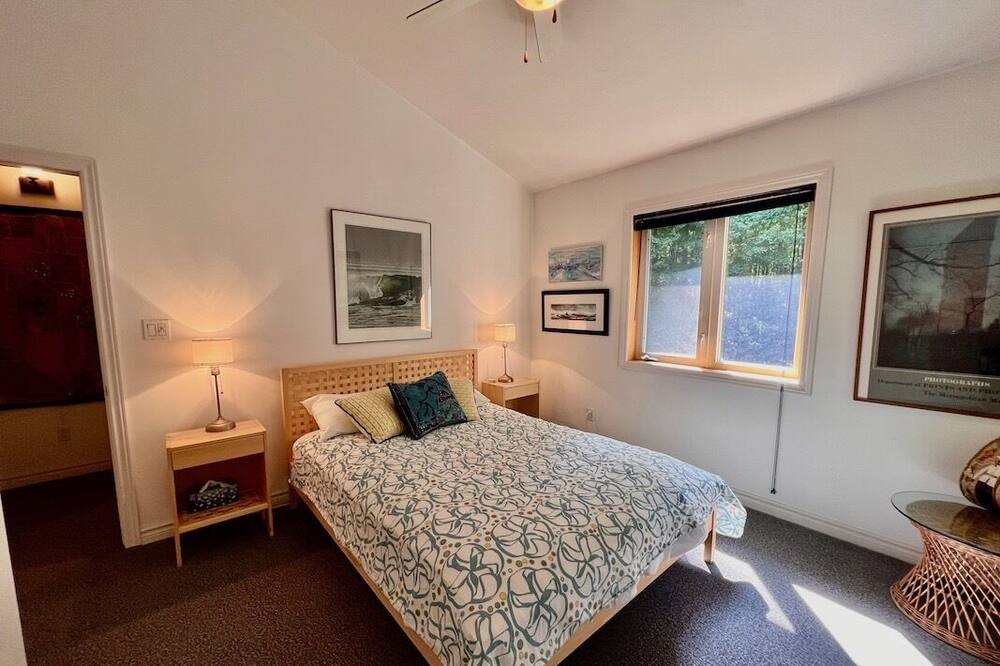 Photo of Bedroom in North Kawartha