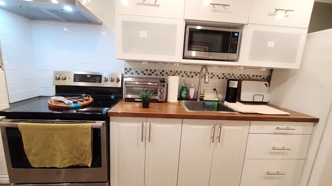 Photo of Kitchen in Erin Mills