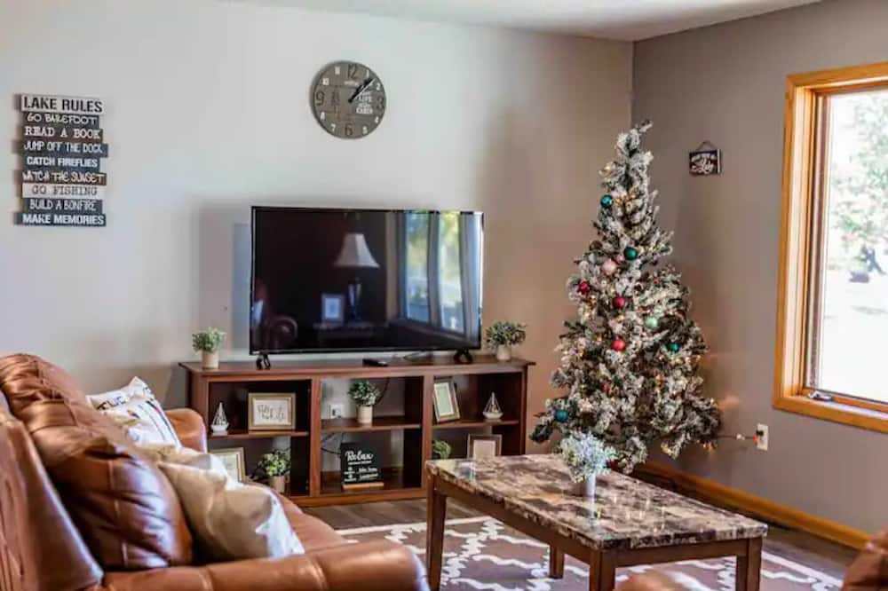Photo of Livingroom in Battle Lake