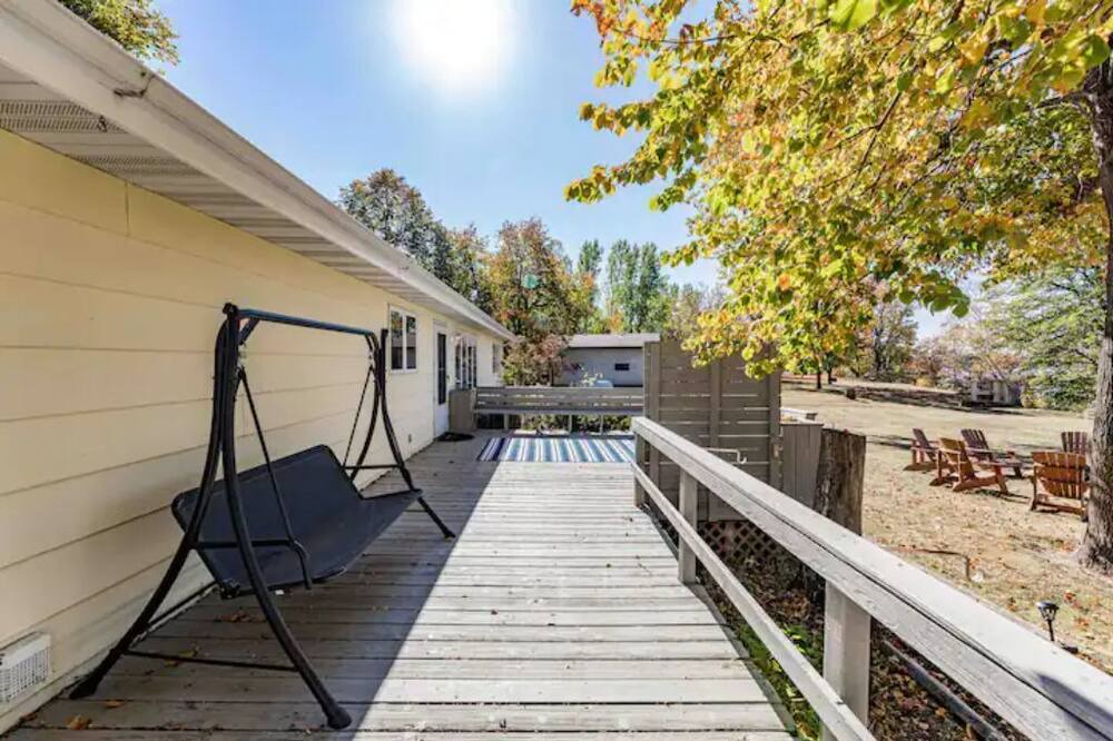 Photo of Outdoor in Battle Lake