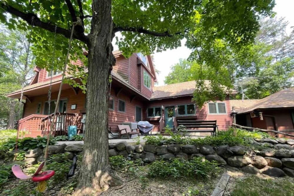 Photo of Outdoor in Annandale