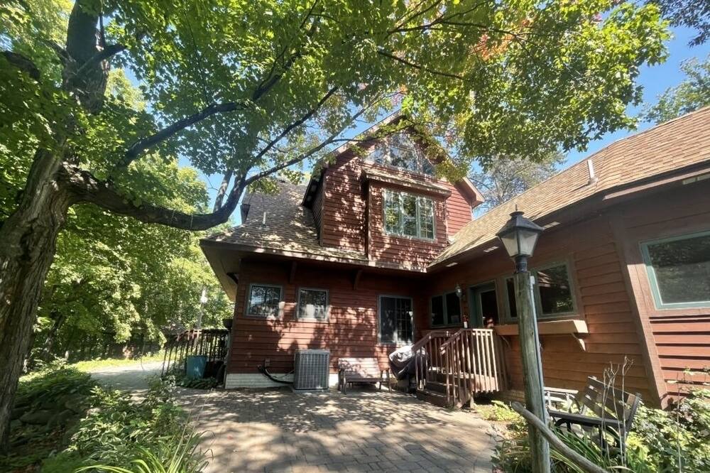 Photo of Outdoor in Annandale