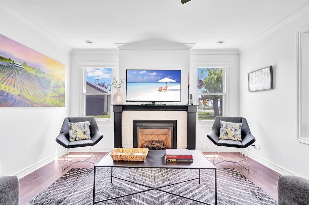 Photo of Livingroom in Selkirk