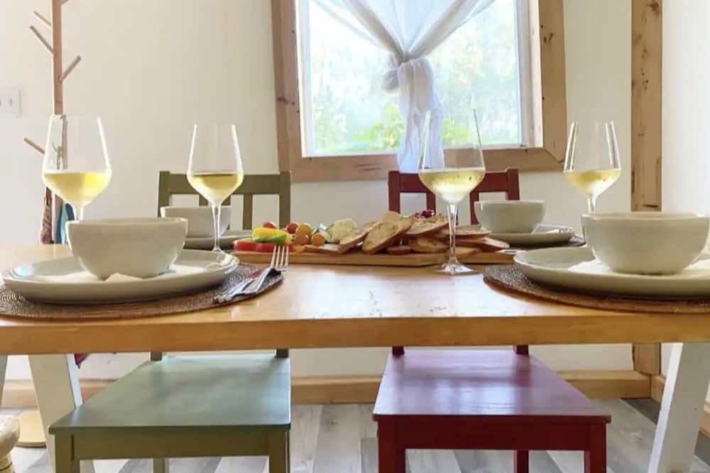 Photo of Kitchen in Kawartha Lakes