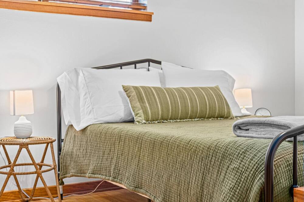 Photo of Bedroom in Coon Rapids