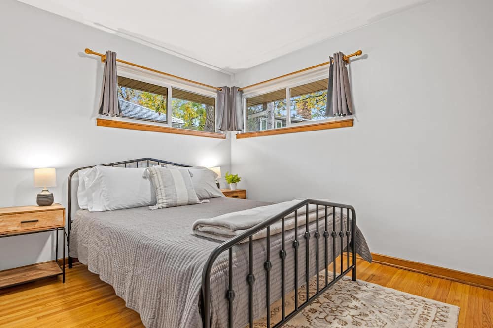 Photo of Bedroom in Coon Rapids