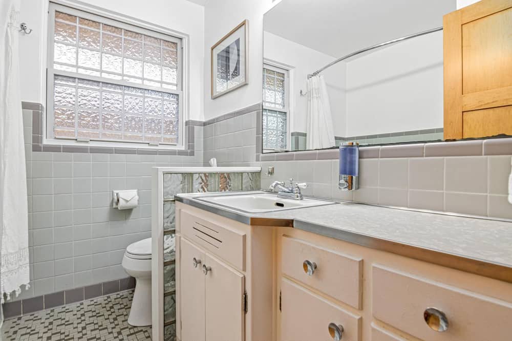 Photo of Bathroom in Coon Rapids