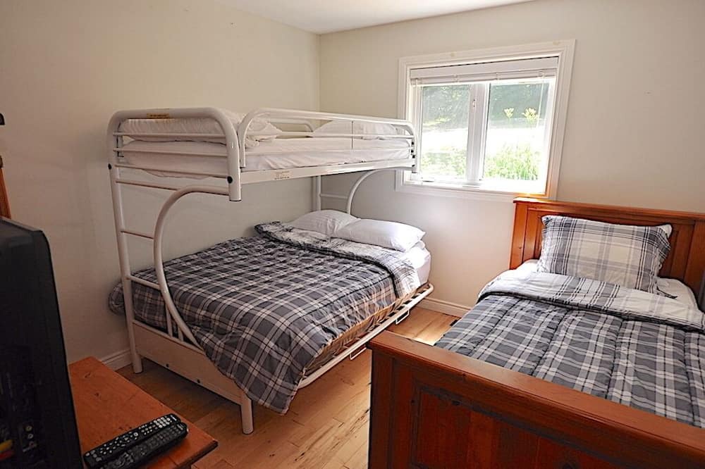 Photo of Bedroom in Irondale