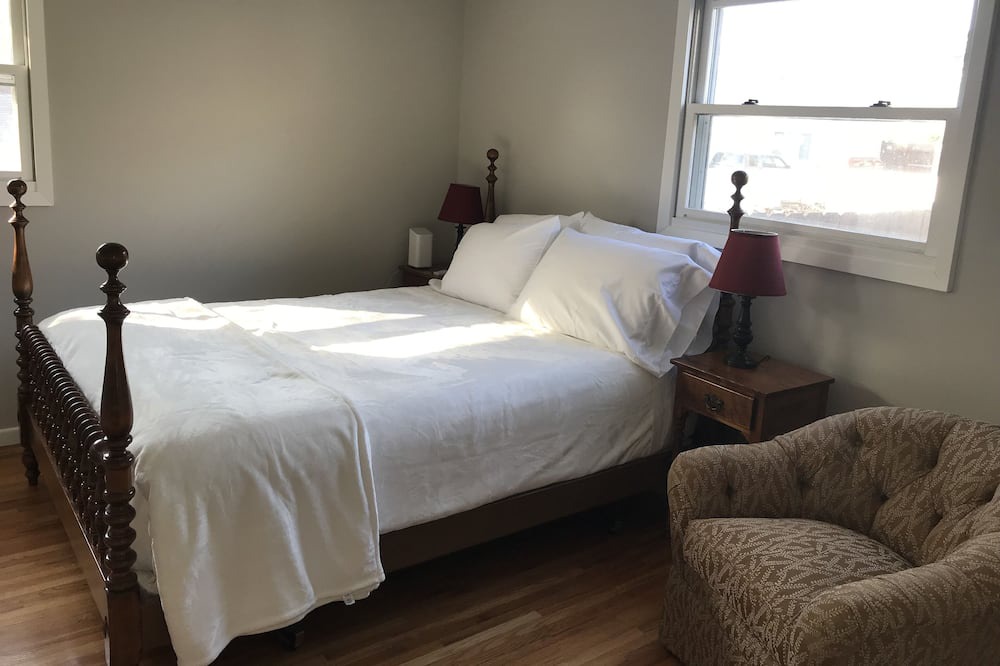 Photo of Bedroom in Richfield