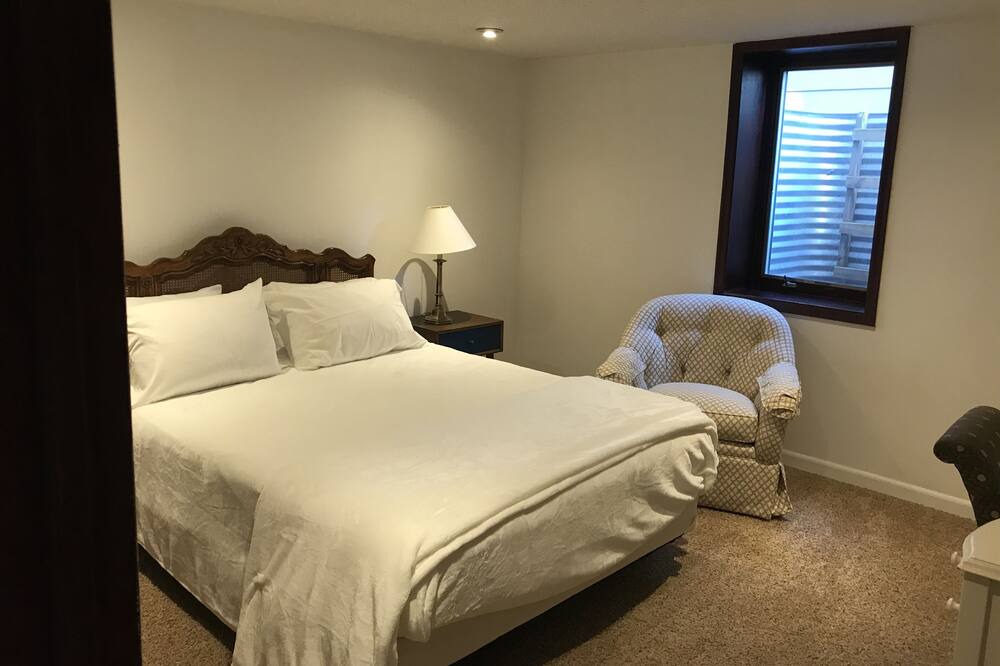 Photo of Bedroom in Richfield
