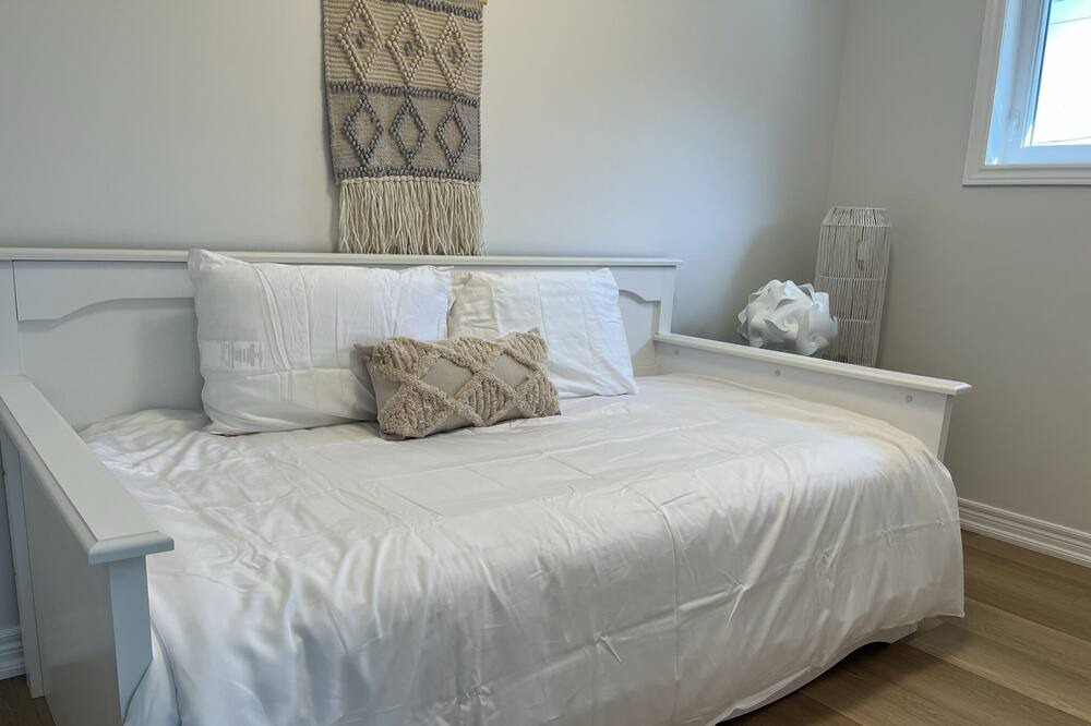Photo of Bedroom in Port Stanley