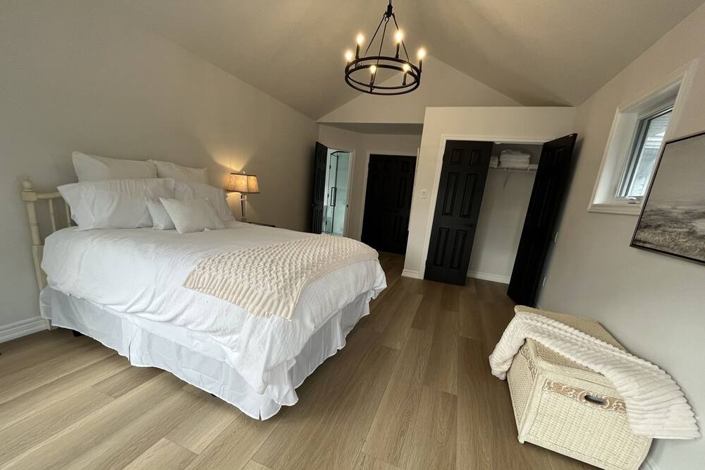 Photo of Bedroom in Port Stanley
