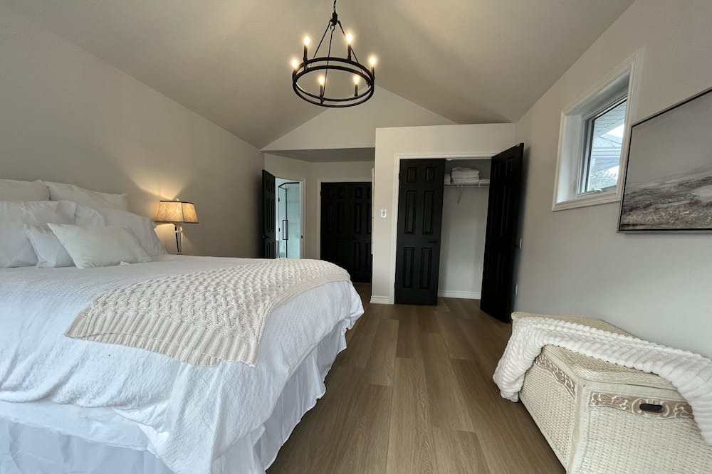 Photo of Bedroom in Port Stanley