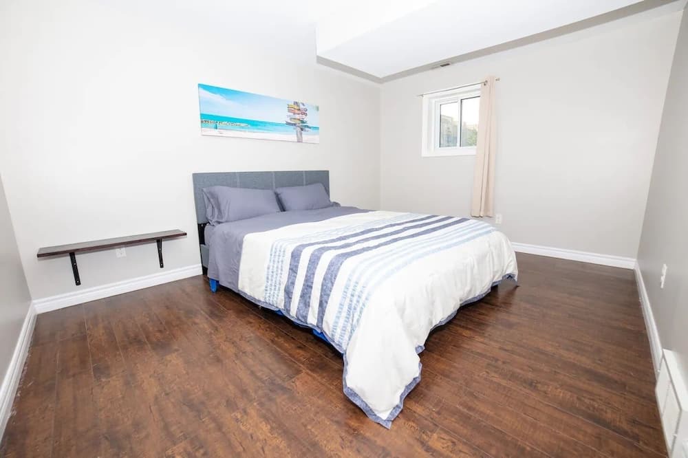 Photo of Bedroom in St. Clair