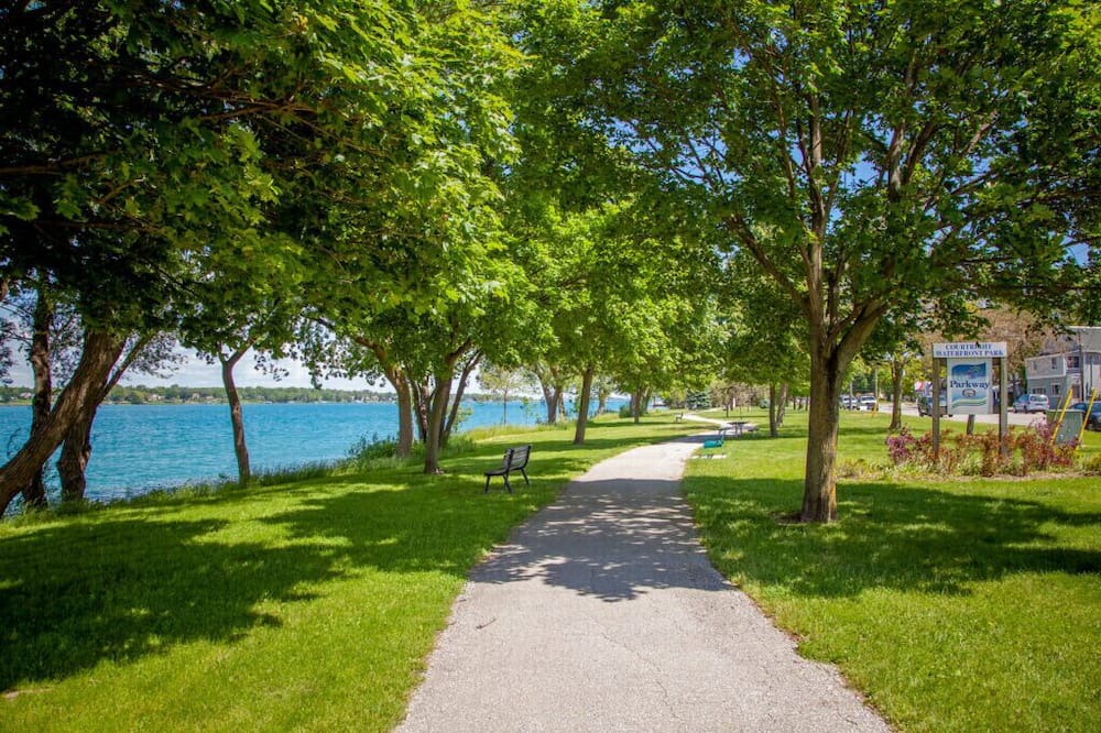 Photo of Others in St. Clair
