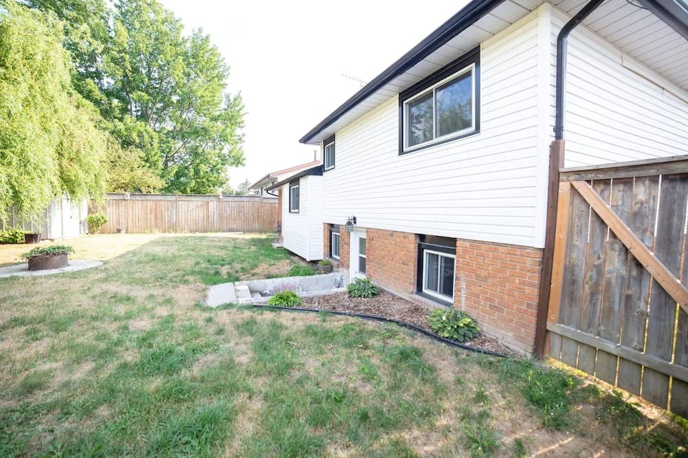 Photo of Outdoor in St. Clair