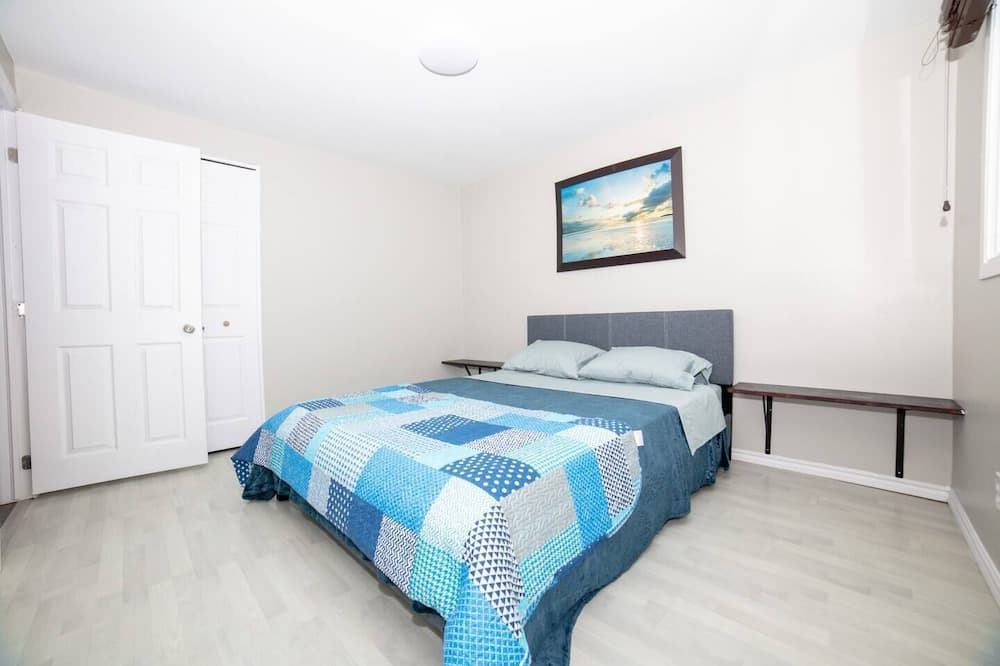 Photo of Bedroom in St. Clair
