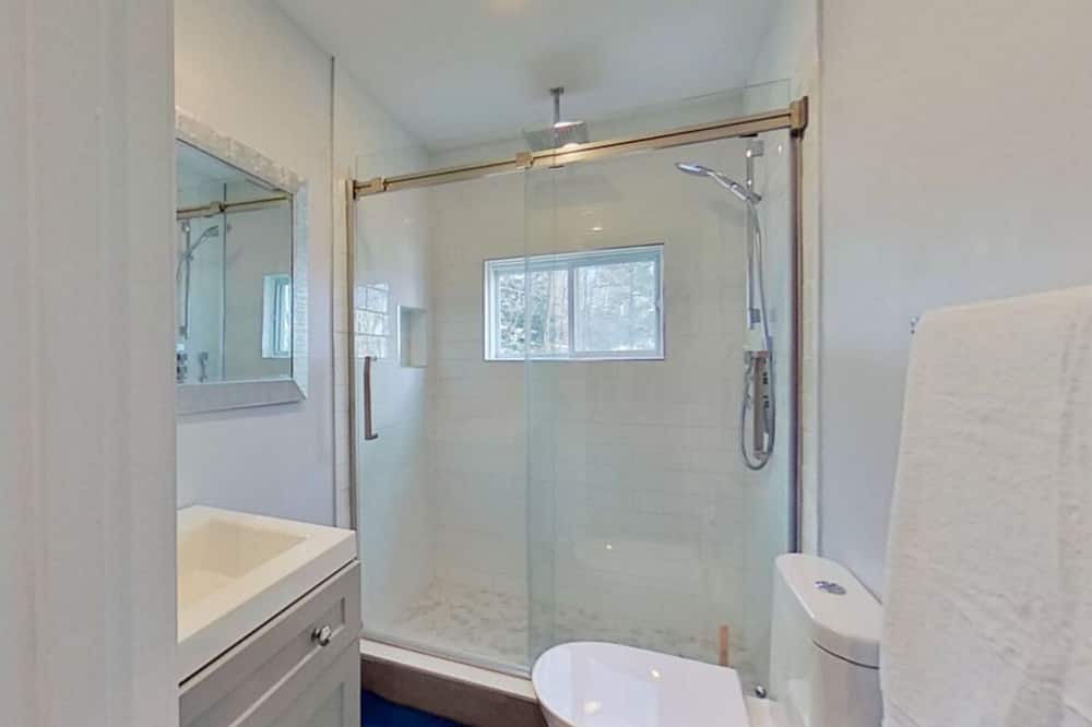 Photo of Bathroom in Irondale