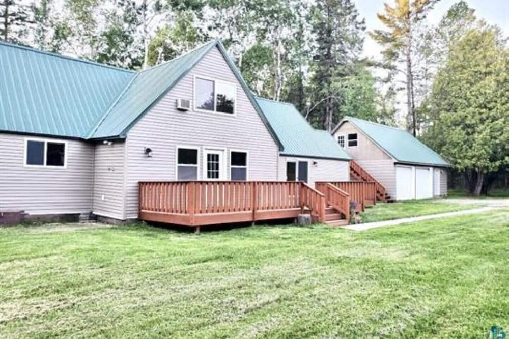 Photo of Outdoor in Barnum