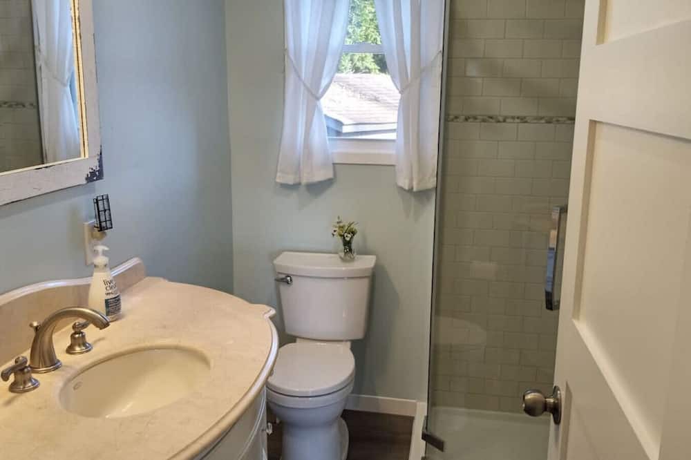 Photo of Bathroom in Coe Hill