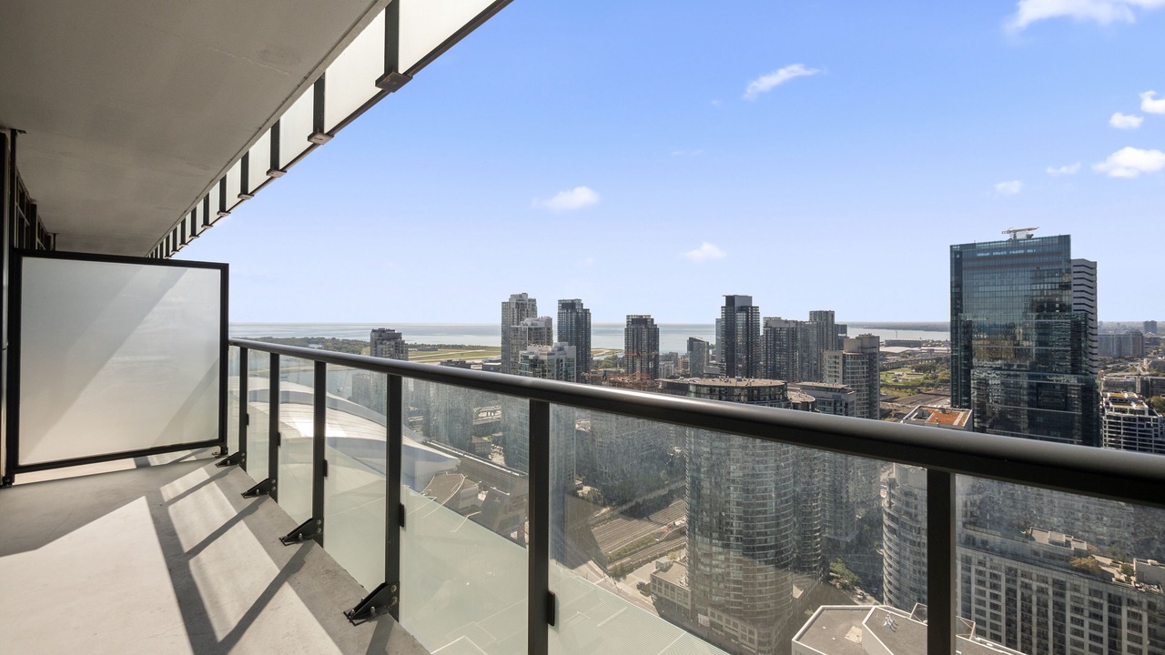 Photo of Patio Balcony in Toronto Entertainment District