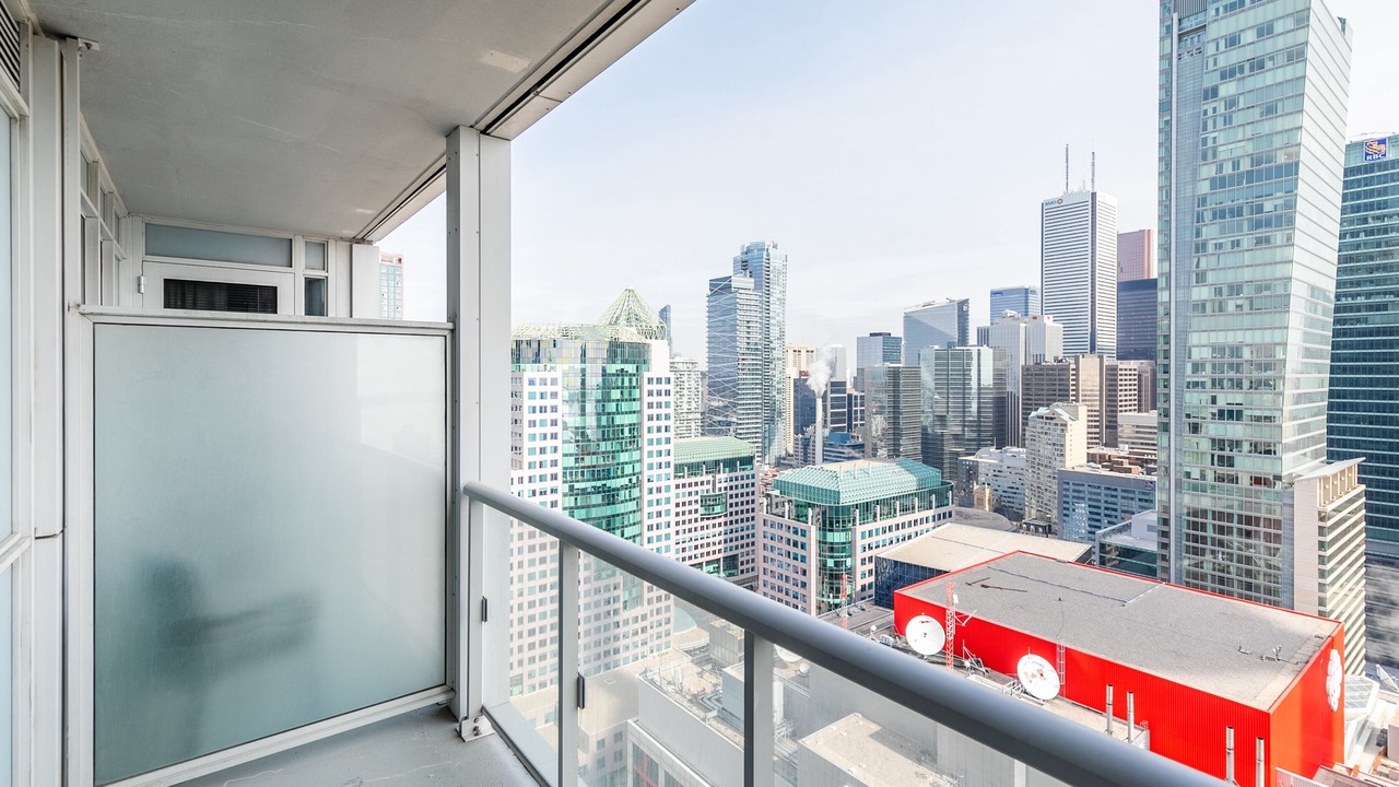 Photo of Patio Balcony in Toronto Entertainment District