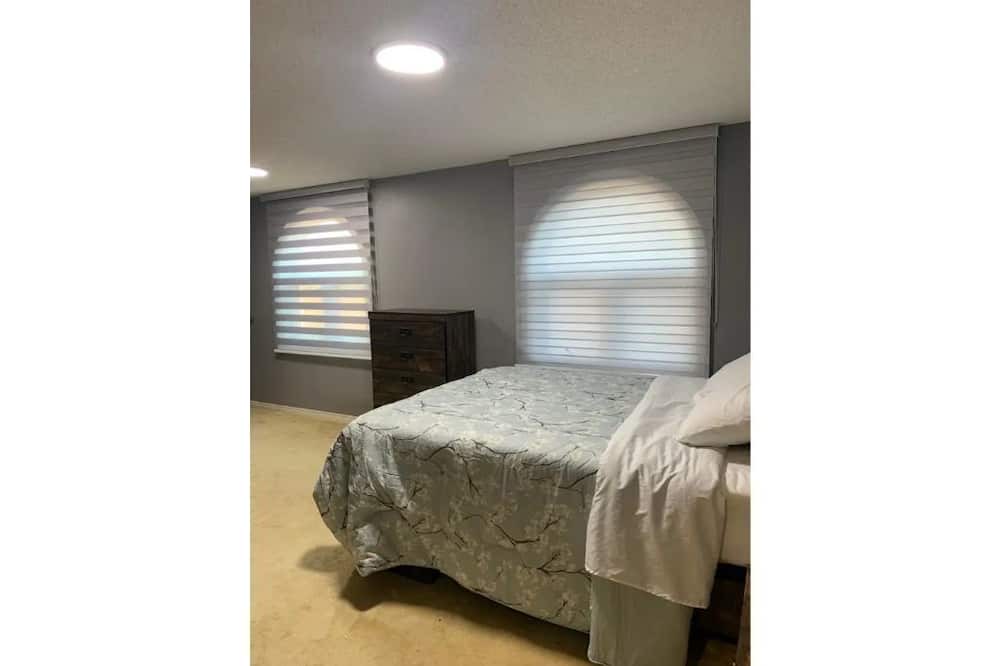 Photo of Bedroom in Barrie