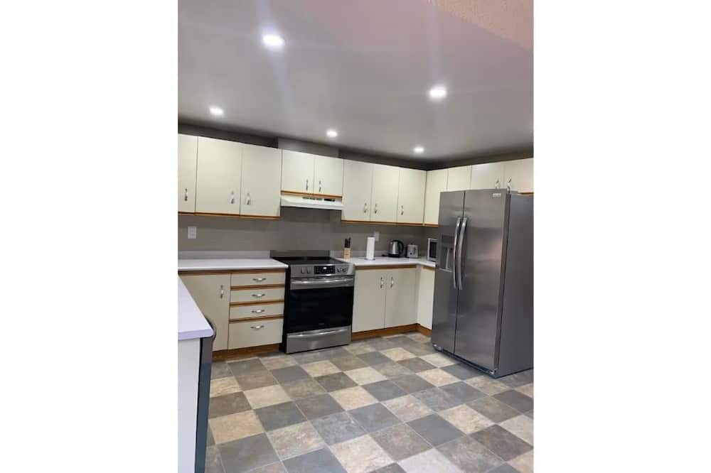 Photo of Kitchen in Barrie