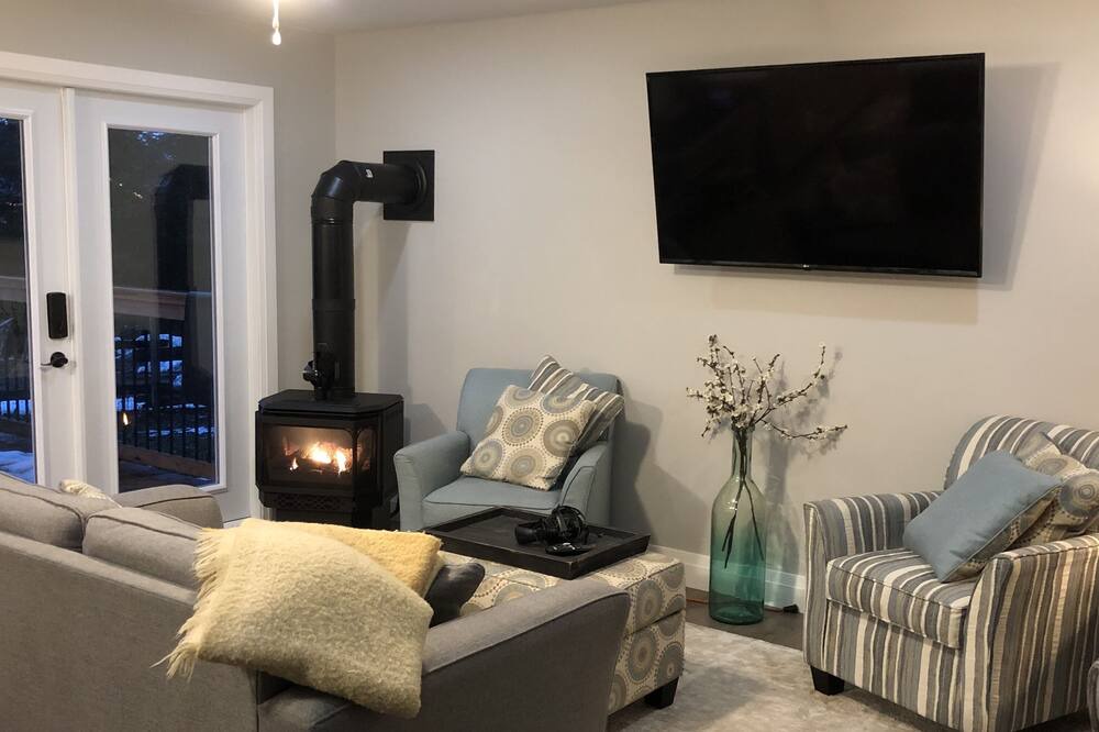 Photo of Livingroom in Faraday