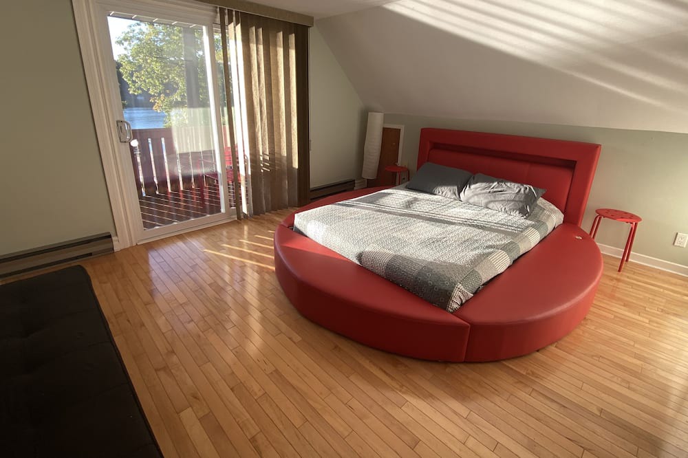 Photo of Bedroom in Leeds and the Thousand Islands