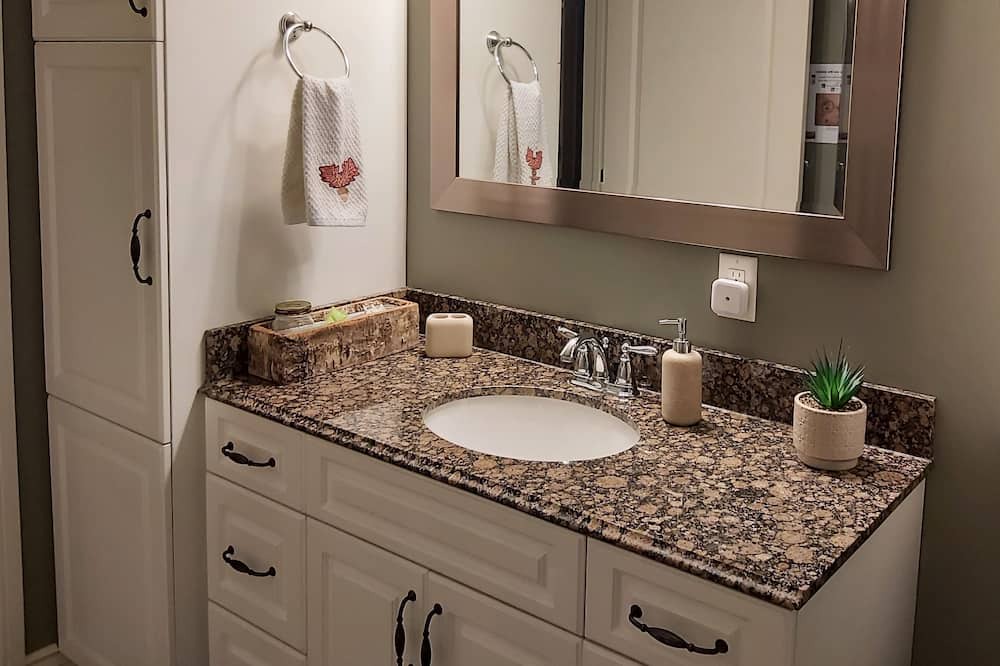 Photo of Bathroom in Twin Bay