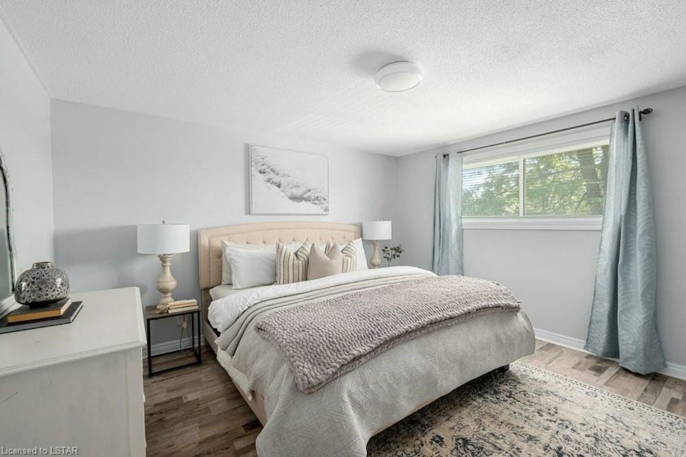 Photo of Bedroom in White Oaks