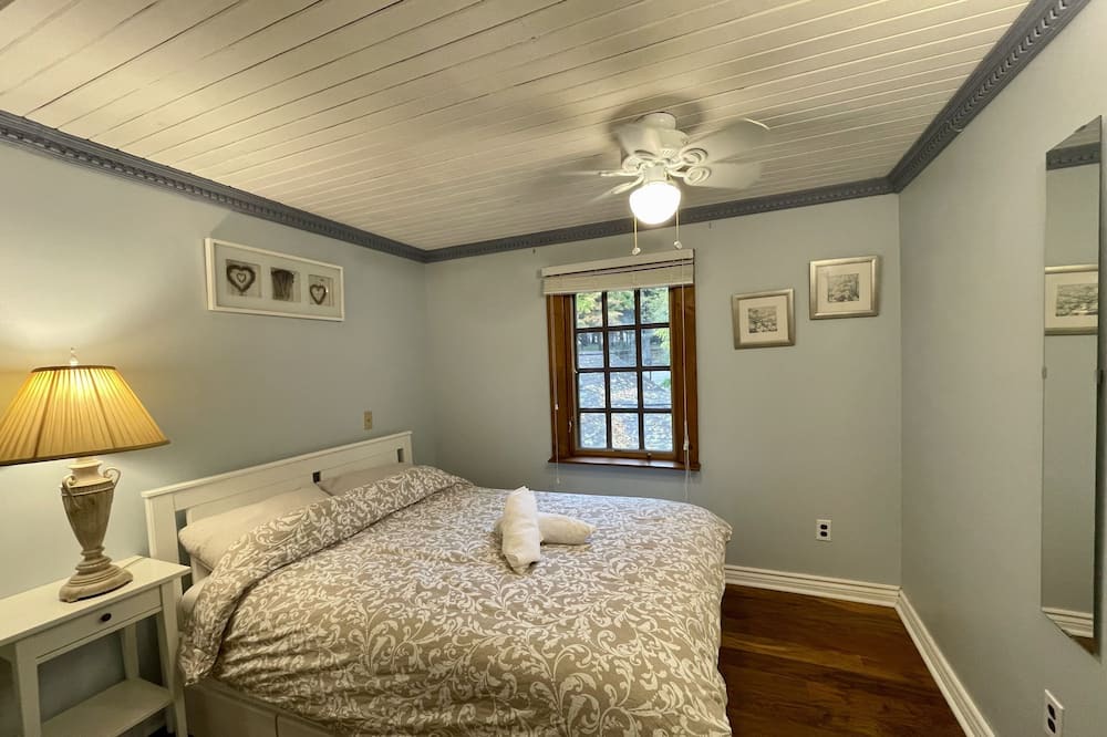 Photo of Bedroom in Orillia