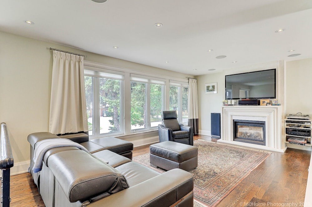 Photo of Livingroom in North York
