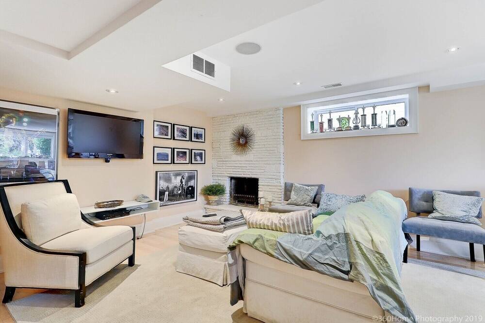 Photo of Livingroom in North York