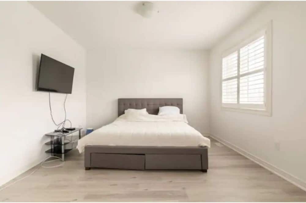 Photo of Bedroom in Durham Region