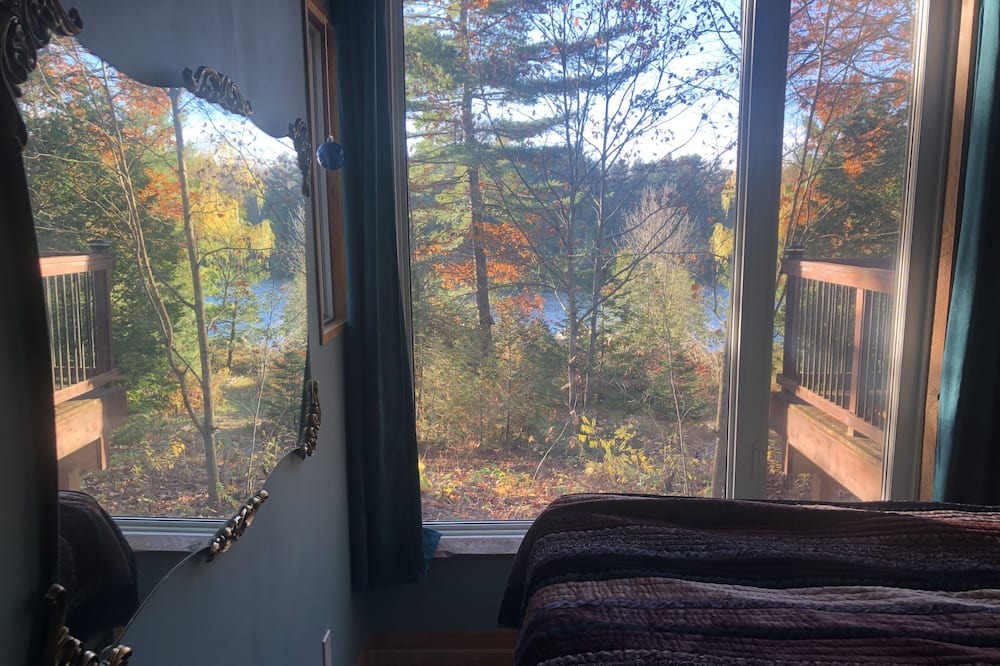 Photo of Bedroom in Arden